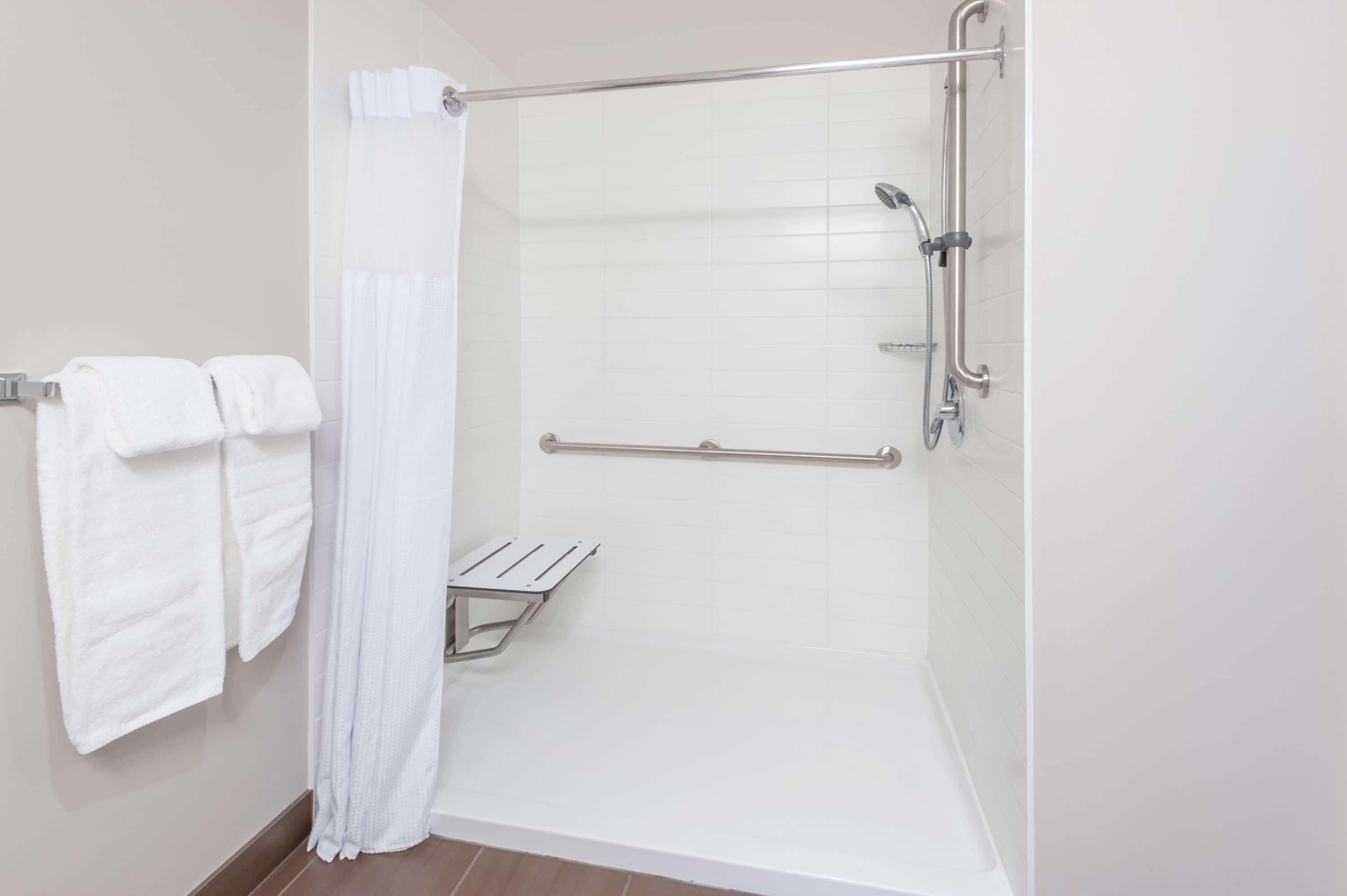 Microtel Inn & Suites By Wyndham Fort Saint John Fort St. John Eksteriør bilde