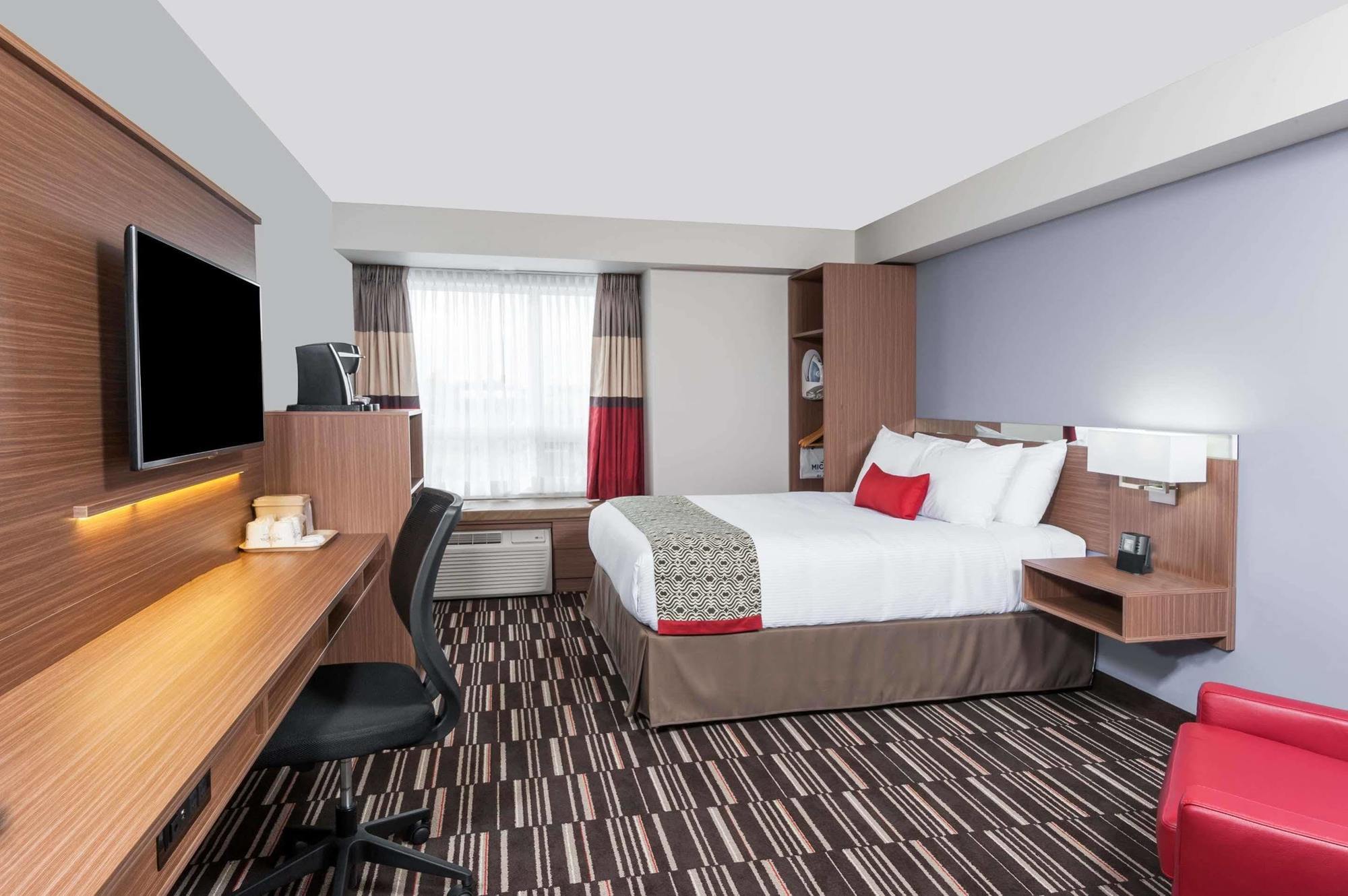 Microtel Inn & Suites By Wyndham Fort Saint John Fort St. John Eksteriør bilde